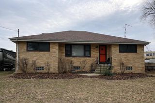 9851 Lakeshore DRIVE, Pleasant Prairie, WI 53158