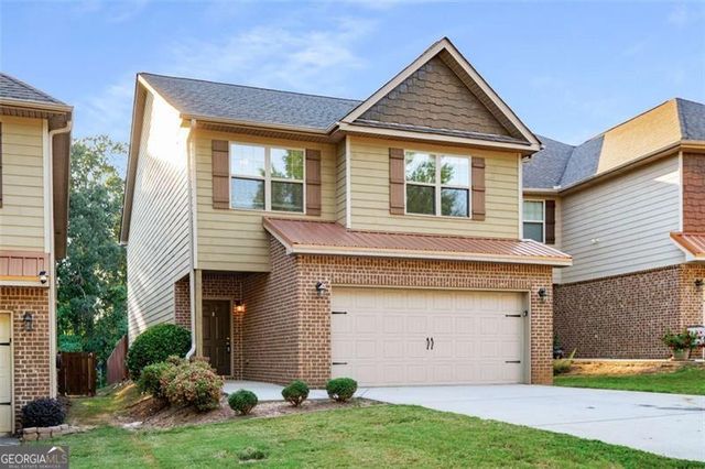 317 Clover Brook Drive, Locust Grove, GA 30248