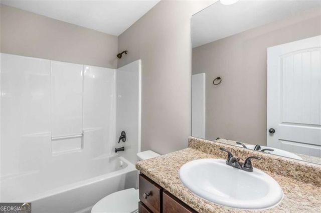 317 Clover Brook Drive, Locust Grove, GA 30248