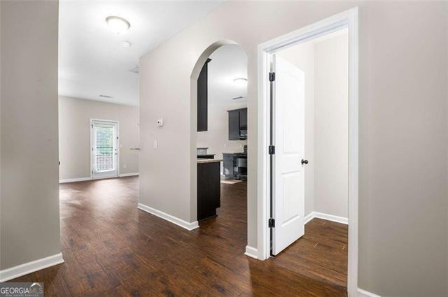 317 Clover Brook Drive, Locust Grove, GA 30248