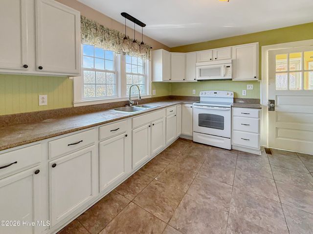 2006 U.S.Highway 17, Merry Hill, NC 27957