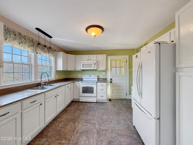 2006 U.S.Highway 17, Merry Hill, NC 27957