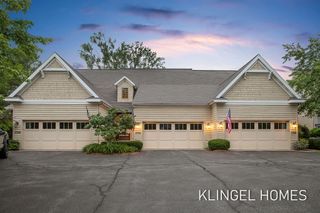 17528 N Fruitport Road, Spring Lake Twp, MI 49456
