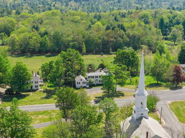 12 On The Common, Royalston, MA 01368