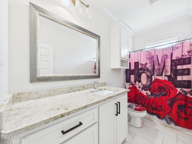 122 Meadow View Street, Maurice, LA 70555