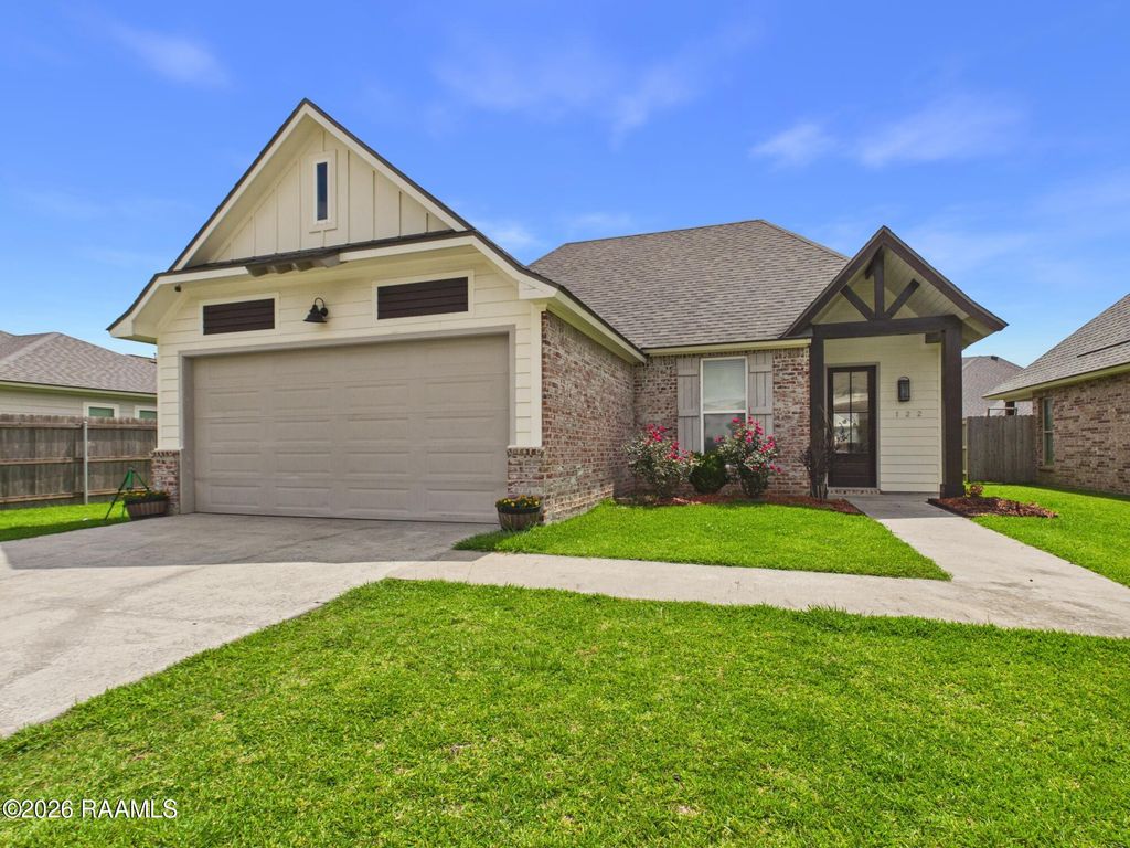 122 Meadow View Street, Maurice, LA 70555