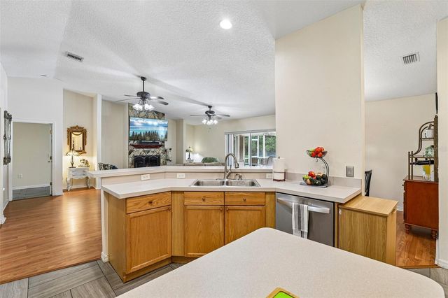 30733 BUTTERCUP LANE, Mount Dora, FL 32757