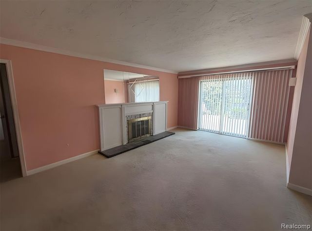 29531 N Seaway Court, Harrison Twp, MI 48045