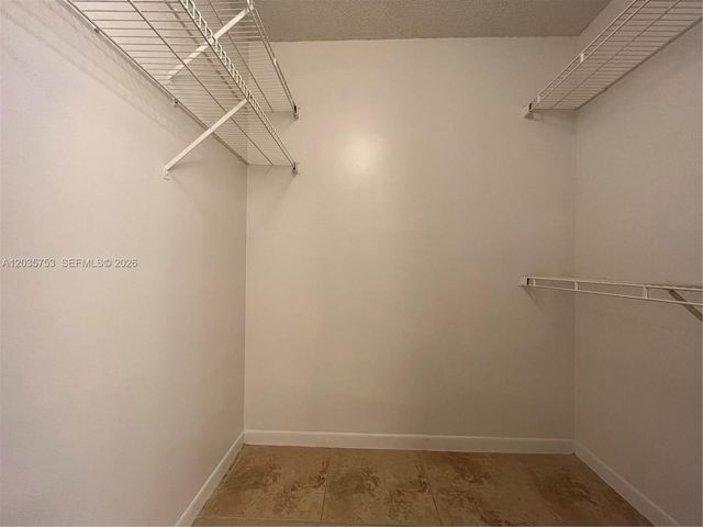 4321 W Mcnab Road 16, Pompano Beach, FL 33069