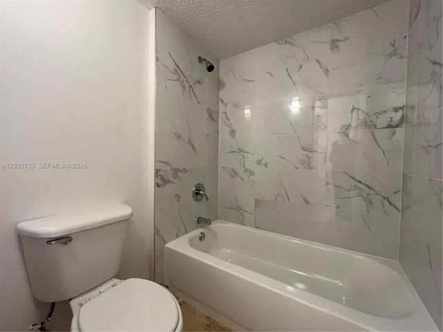 4321 W Mcnab Road 16, Pompano Beach, FL 33069