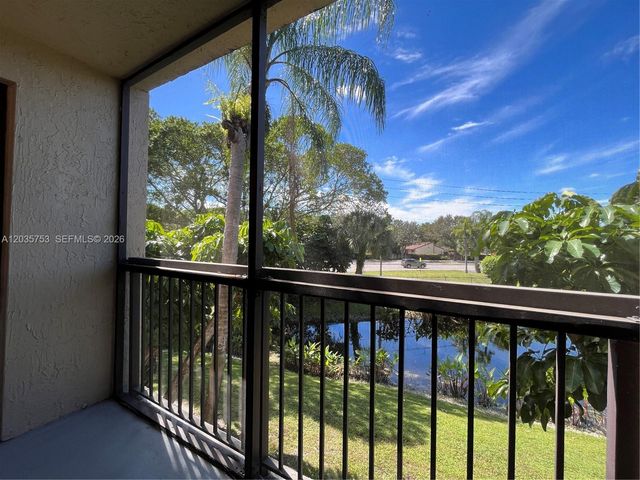 4321 W Mcnab Road 16, Pompano Beach, FL 33069