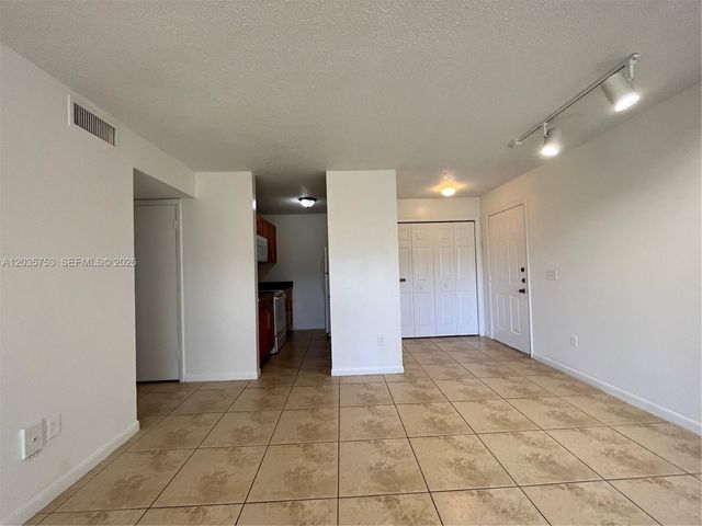 4321 W Mcnab Road 16, Pompano Beach, FL 33069