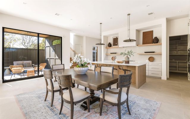 7410 Kenwell Street, Dallas, TX 75209