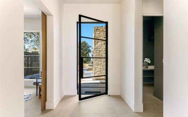 7410 Kenwell Street, Dallas, TX 75209