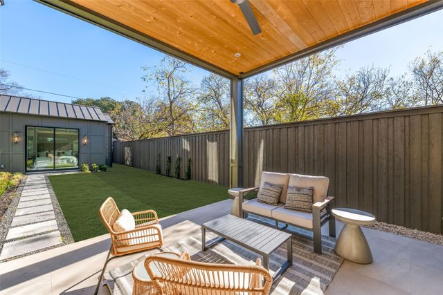 7410 Kenwell Street, Dallas, TX 75209