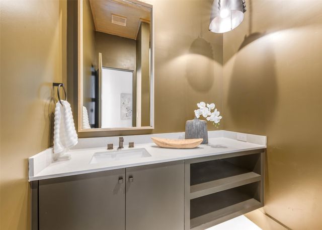 7410 Kenwell Street, Dallas, TX 75209