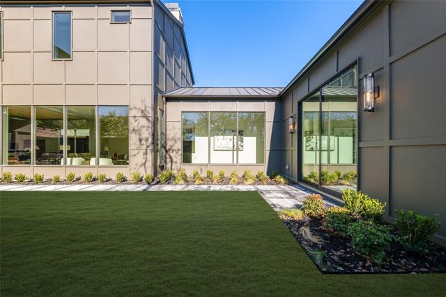 7410 Kenwell Street, Dallas, TX 75209