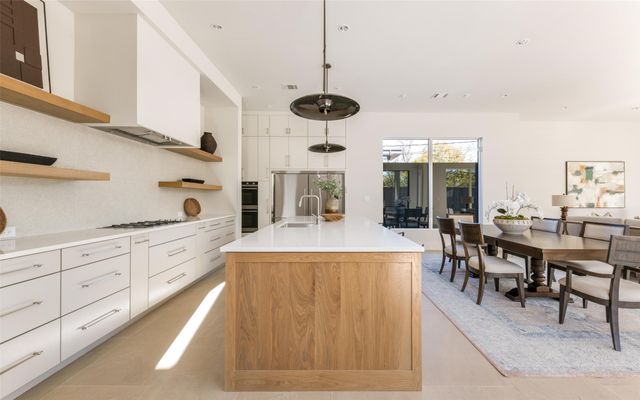 7410 Kenwell Street, Dallas, TX 75209