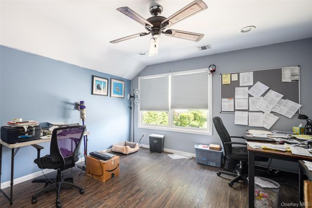 116 6th Street, Saint James, NY 11780