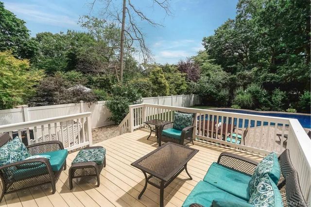 116 6th Street, Saint James, NY 11780