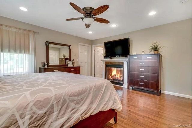 116 6th Street, Saint James, NY 11780