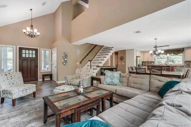 116 6th Street, Saint James, NY 11780