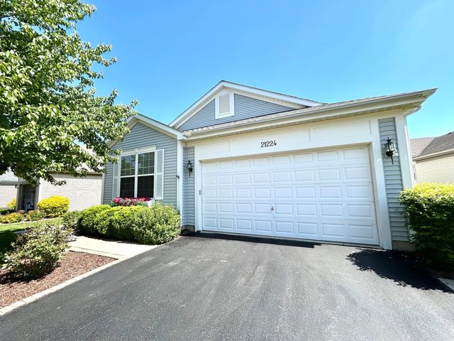 21224 Montclare Lake Drive, Crest Hill, IL 60403