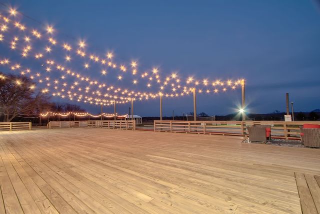 550 County Road 297, Gainesville, TX 76240