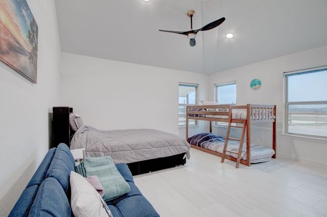 550 County Road 297, Gainesville, TX 76240