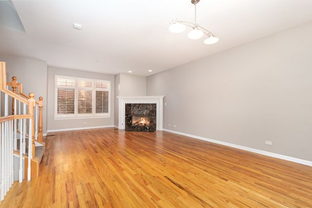 1022 Alexander Lane, Oak Park, IL 60302