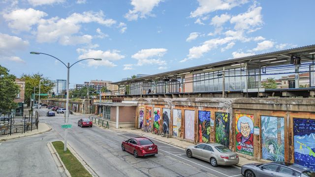 1022 Alexander Lane, Oak Park, IL 60302