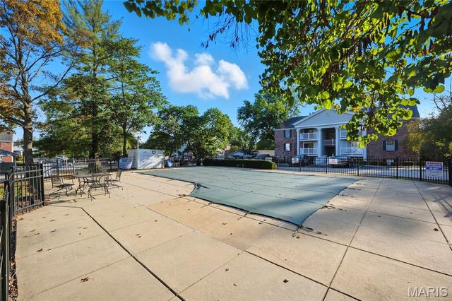 1948 Marine Terrace Drive A, St Louis, MO 63146