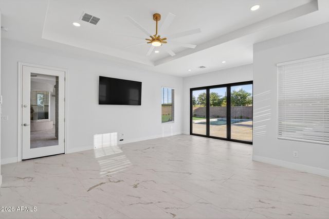 2285 E MEAD Drive, Gilbert, AZ 85298