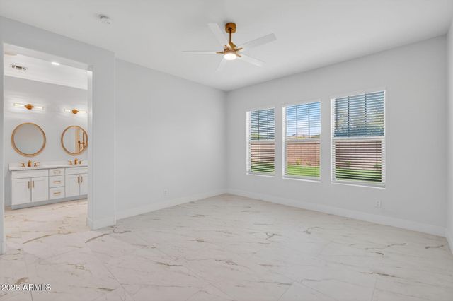 2285 E MEAD Drive, Gilbert, AZ 85298