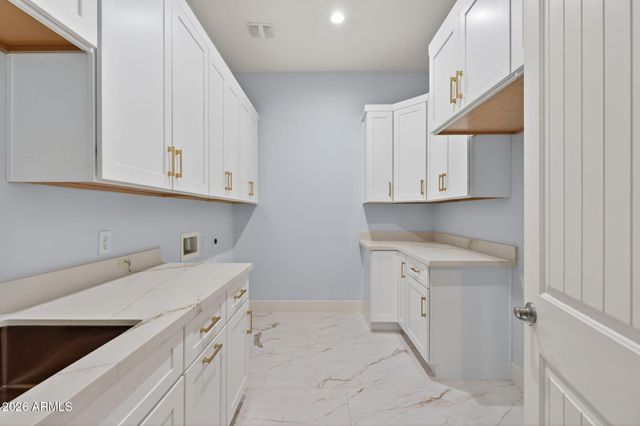 2285 E MEAD Drive, Gilbert, AZ 85298
