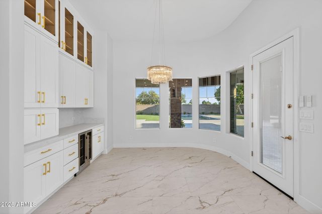 2285 E MEAD Drive, Gilbert, AZ 85298