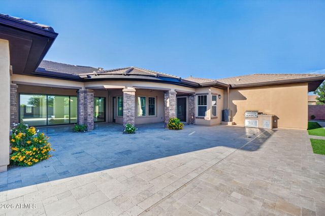 2285 E MEAD Drive, Gilbert, AZ 85298
