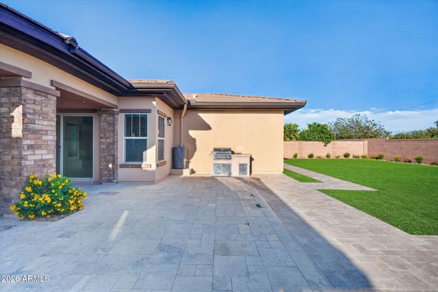 2285 E MEAD Drive, Gilbert, AZ 85298