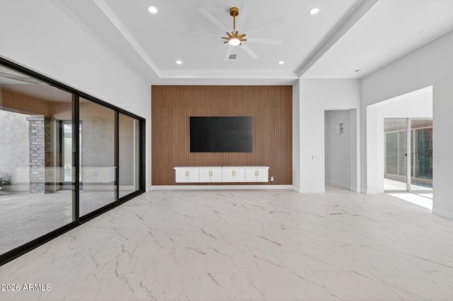 2285 E MEAD Drive, Gilbert, AZ 85298