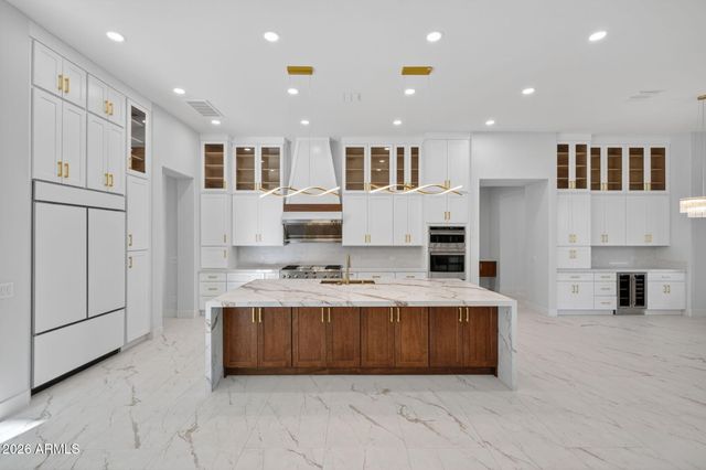 2285 E MEAD Drive, Gilbert, AZ 85298