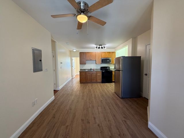 1A Union St 7, Lynn, MA 01902