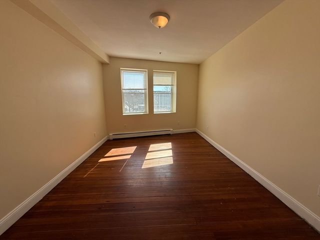 1A Union St 7, Lynn, MA 01902