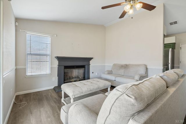 763 Balboa Avenue, Lemoore, CA 93245