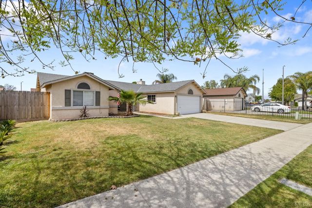 763 Balboa Avenue, Lemoore, CA 93245