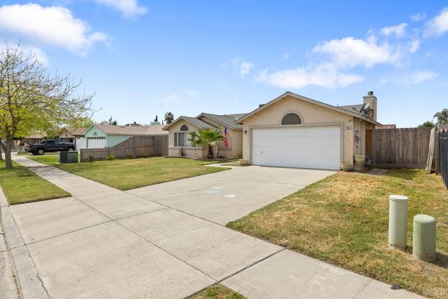 763 Balboa Avenue, Lemoore, CA 93245