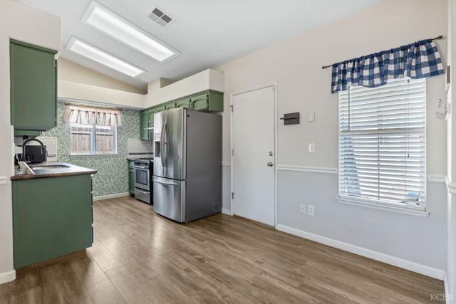 763 Balboa Avenue, Lemoore, CA 93245