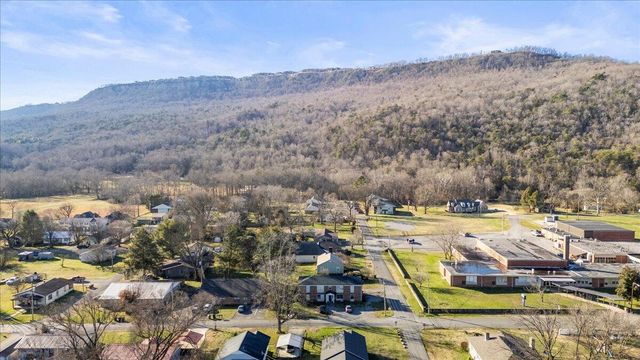 411 Elm Avenue, Jasper, TN 37347