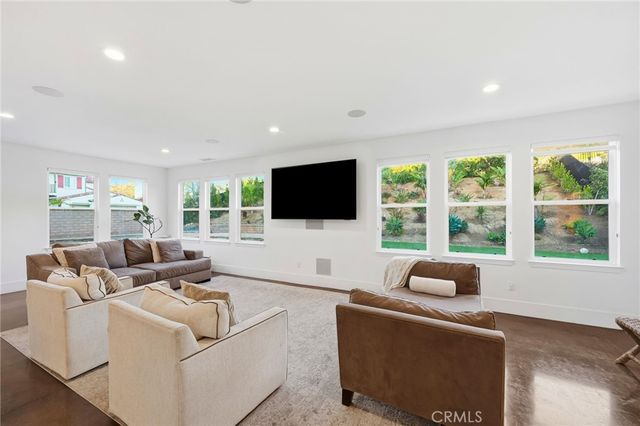 5831 Evening Sky, Simi Valley, CA 93063