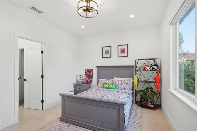 5831 Evening Sky, Simi Valley, CA 93063