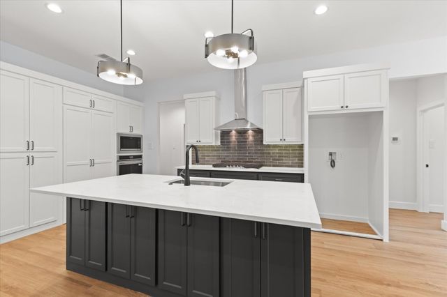 2802 Peregrine Trl, Longview, TX 75605